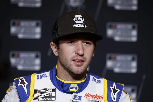 Chase Elliott vow to secure another victory after a tough race in Kansas resulted in third place