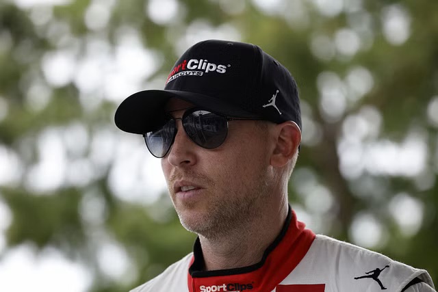 “That lost Ryan Blaney the race”: Denny Hamlin reacts to NASCAR’s restart call at Brickyard 400