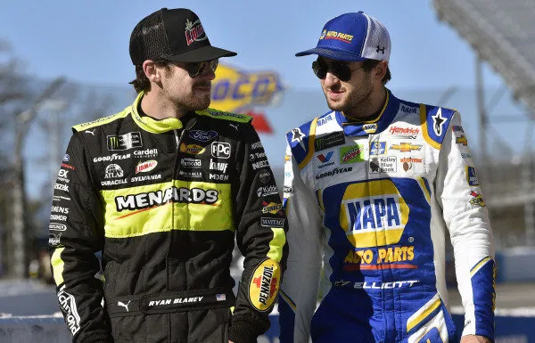 After a Bitter Michigan Encounter, Best Friends Chase Elliott and Ryan Blaney Bury the Hatchet, Shifting the Blame to Brad keselowski’s….