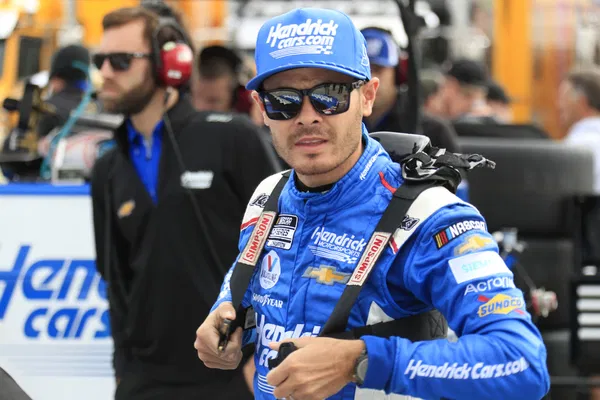 Kyle Larson Rubbishes Internal Friction in HMS Amid Looming Elimination in Championship Chase