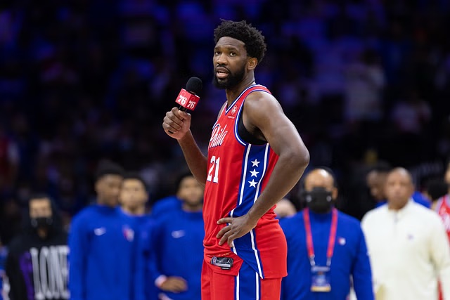 NBA Analyst Exposes “Outrageous” Story That Sparked a Shocking Confrontation Between Joel Embiid and Columnist! What Really Happened?