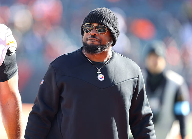 Debate Ignites Among NFL Fans Over Mike Tomlin’s Non-Losing Season Record with Steelers